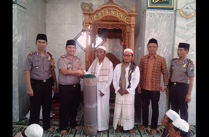 ​Kapolres Bangkalan Gelar Jumrah di Masjid At Tauhid Buddan Tengah