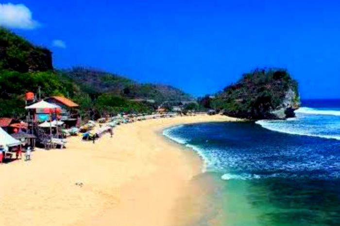 Harga Tiket Murah dan Keindahan Pantai Indrayanti Bulan ini 