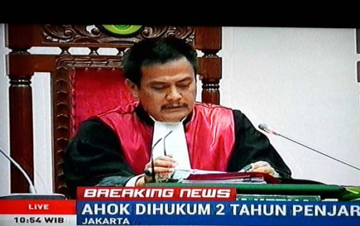 Mengenal Sosok Inoenk, Ketua Majelis Hakim 