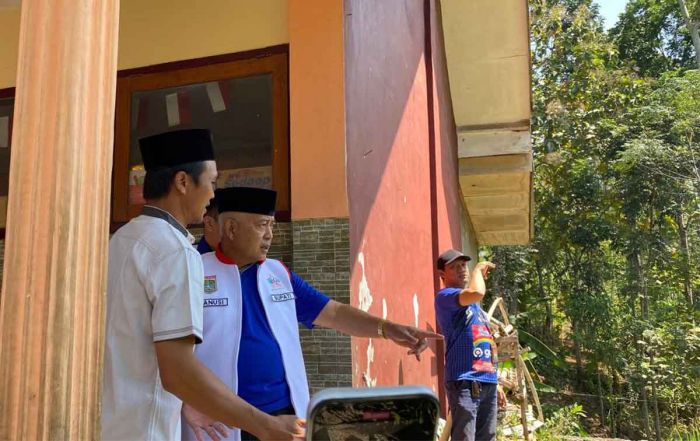 Bupati Malang Tinjau Kondisi Bangunan SDN 2 Gonowangi