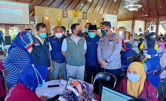 Dukung Program 1 Juta Vaksinasi Sehari, Polres Pamekasan Gelar Vaksinasi Massal