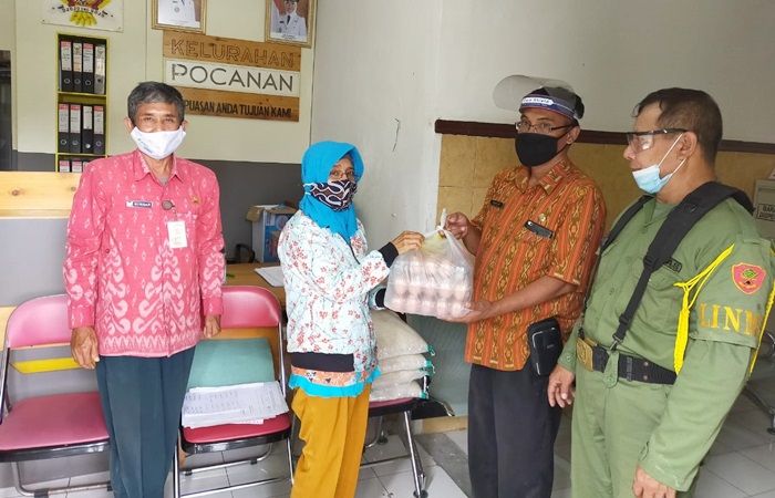 ​Pemkot Kediri Kembali Bagikan Sembako ke Warga Isolasi Mandiri