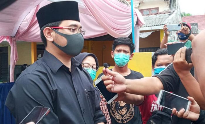 Nyoblos di TPS 03 Kandangsapi, Cawali Teno Siap Terima Hasil Pilwali Pasuruan 2020