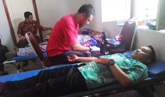 ​HPN 2020, Insan Pers Ponorogo Gelar Donor Darah dan Berikan Santunan