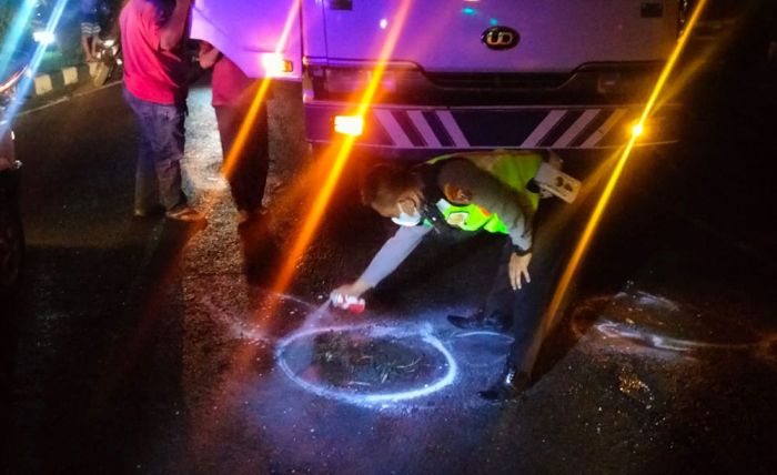 Tertabrak Truk di Sidoarjo, Remaja Asal Surabaya Tewas di Lokasi