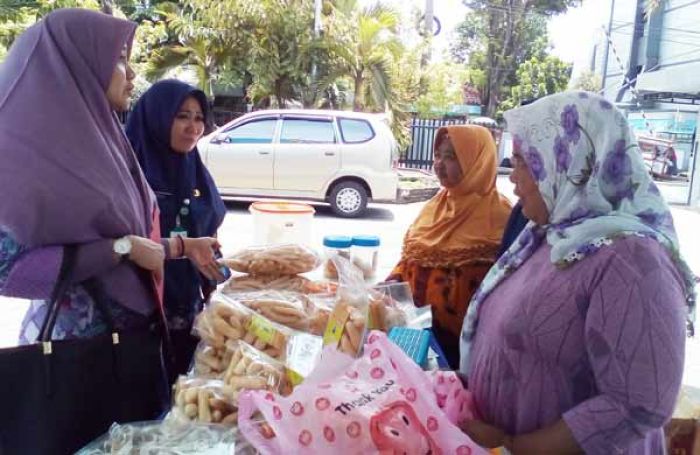 Tingkatkan Pemasaran UKM, Diskanlut Jatim Gelar Bazar Produk Olahan Ikan