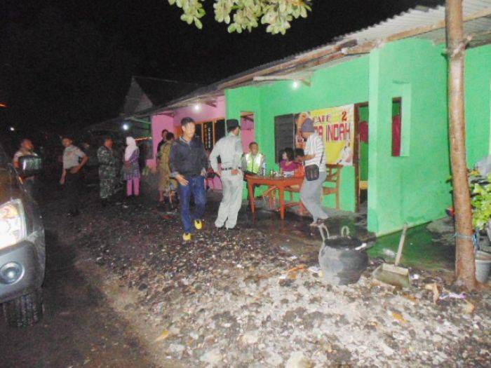 Petugas Gabungan Razia Cafe dan Warung Remang-Remang Nganjuk