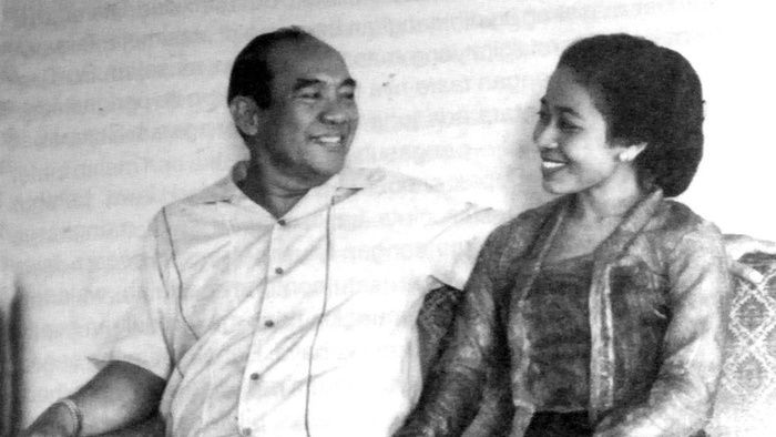 Romantis dan Ditulis Tangan, Ini Surat Cinta Bung Karno pada Hariatie yang Berumur 23 Tahun