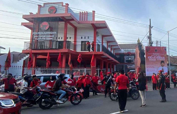 PDIP Kabupaten Kediri Bagikan 5.000 Paket Takjil untuk Masyarakat