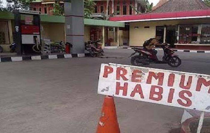 Jelang Turun, Premium di Mojokerto Malah Langka