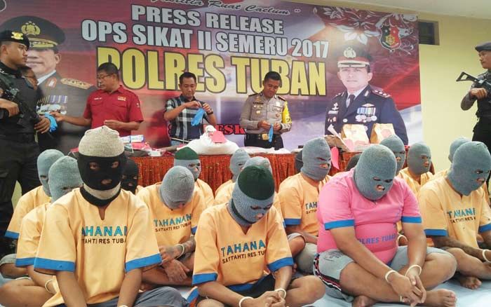 Ungkap 98 Kasus Kriminal, Polres Tuban Bekuk 104 Tersangka