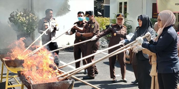 Kejaksaan Negeri Kota Kediri Musnahkan Barang Bukti Sabu 3,6 Kg