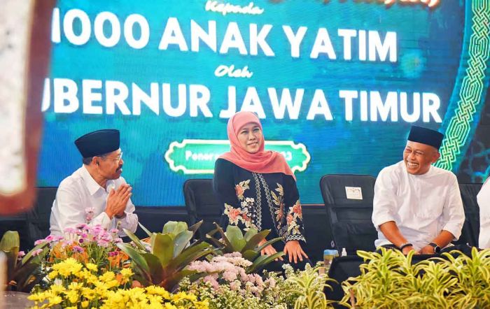 Santuni 1.000 Yatim di Ponorogo, Gubernur Khofifah: Milikilah Cita-cita Setinggi Langit