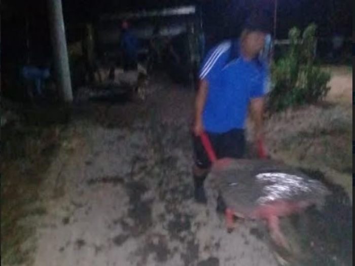 ​Waktu Semakin Mepet, Satgas dan Warga Kerja Siang-Malam