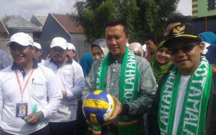 Menpora Pastikan Kick Off Kompetisi ISC Bulan Ini