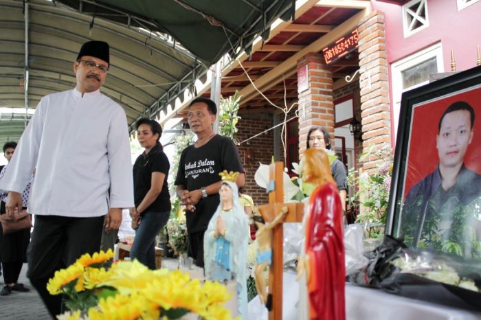 Kunjungi Korban Terorisme, Gus Ipul: Kita Tidak Boleh Kalah