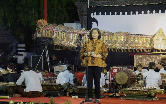 Pj Wali Kota Kediri Tonton Wayang Kulit Lakon Begawan Tjiptoning Tapa Brata