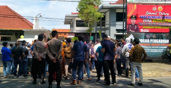 Kejari Sumenep Didemo Puluhan Orang, Berikut Tuntutan Aksinya