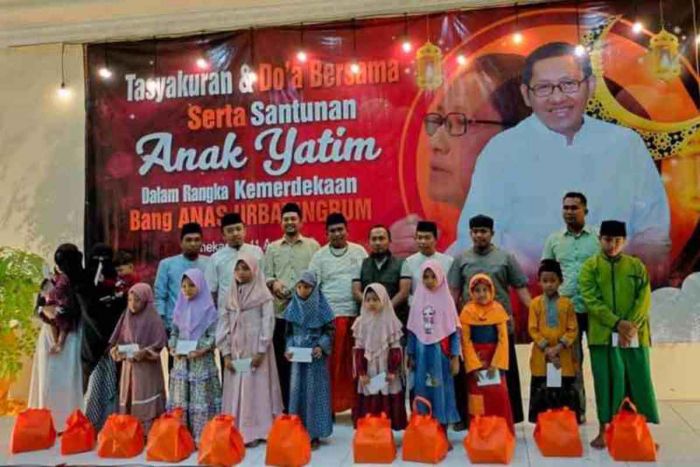 Bebasnya Anas Urbaningrum, KAHMI dan HMI Pamekasan Gelar Tasyakuran dan Beri Santunan Anak Yatim