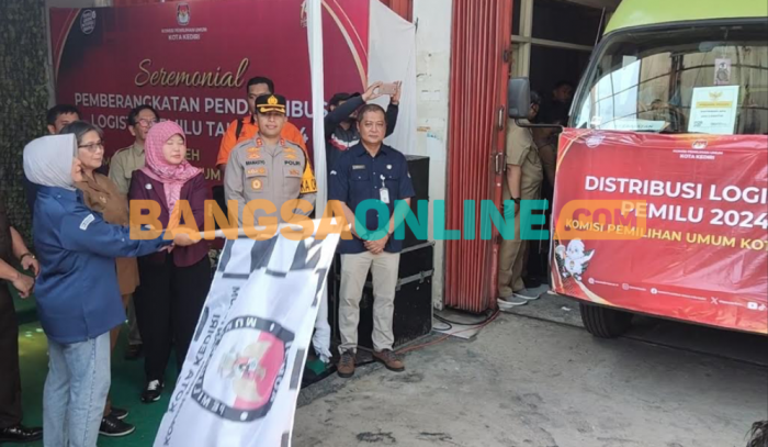 KPU Kota Kediri Berangkatkan Logistik 3.424 Bilik Suara ke Tingkat PPS