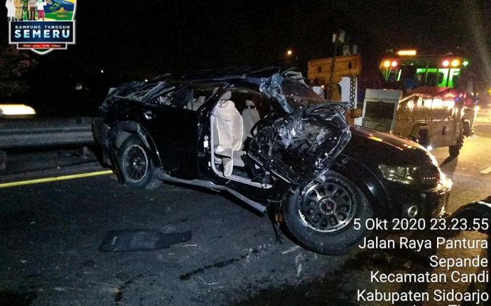 Pajero Terguling di Tol Porong Sidoarjo, Pengemudi Tewas