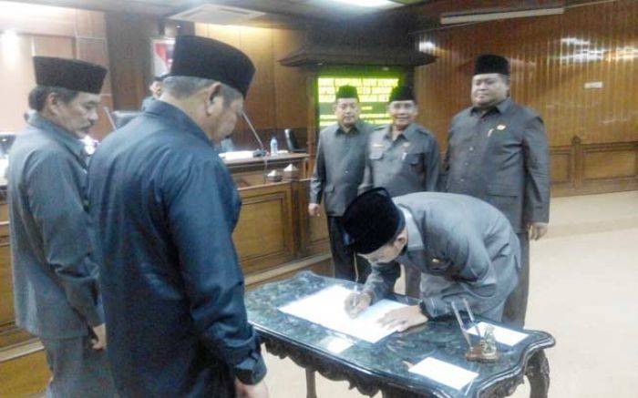 Pembahasan Tuntas, Dewan Sidoarjo Gedok 5 Perda Tentang Desa