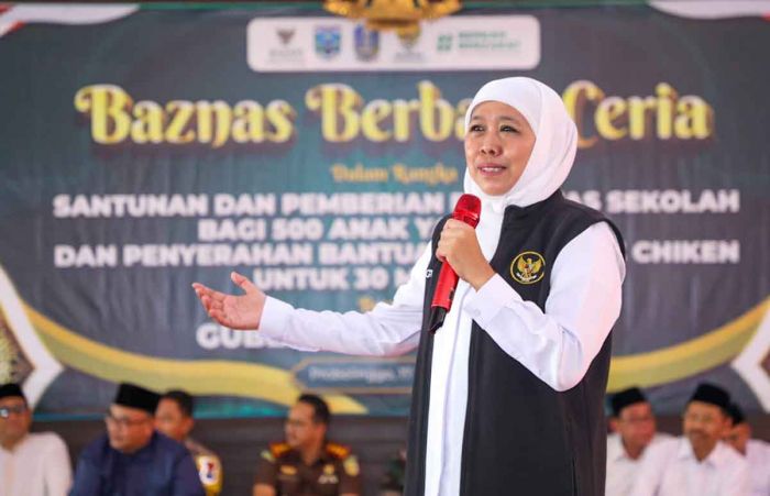 Gubernur Khofifah Beri Bantuan Usaha Z Chicken untuk 30 Mustahik di Kabupaten Probolinggo