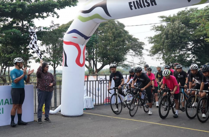 Pj Wali Kota Kediri Berangkatkan Peserta Crit In Joy 2024