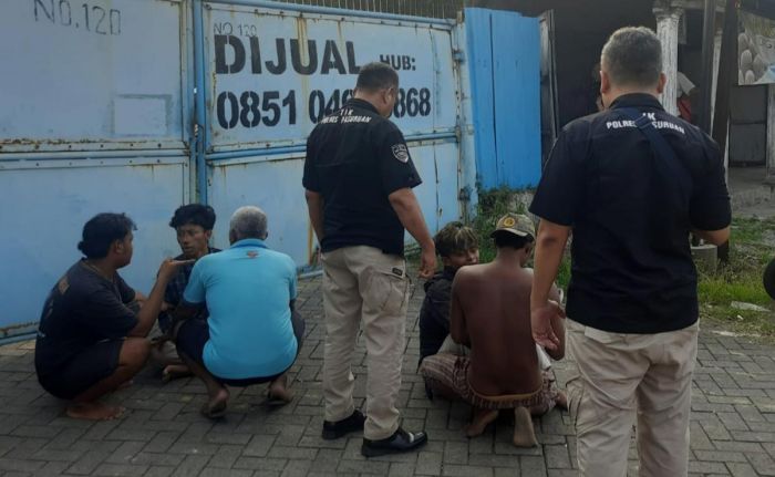 Dua Remaja Mabuk Dikeroyok Warga di Jalan Raya Purwosari, Untung Ada Petugas