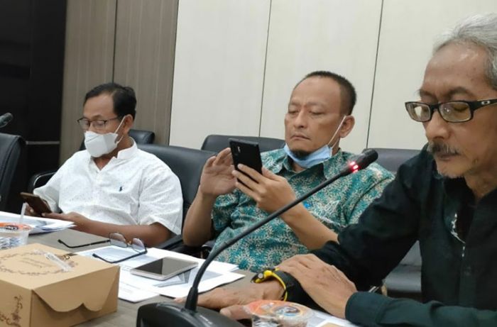 Pembelian Minyak Goreng Masih Dibatasi, Pemkab Gresik Diminta Selektif saat Operasi Pasar