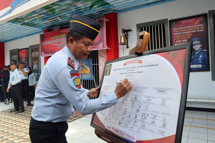 Lapas Kelas IIB Ngawi Gelar Penandatangan Komitmen Zero Halinar