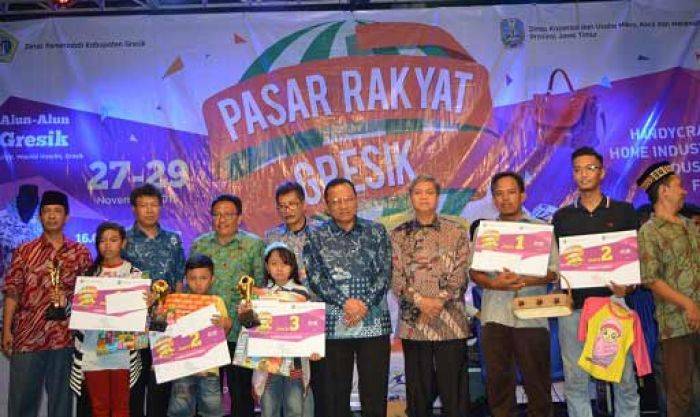 Pj Bupati Gresik Tutup Pasar Rakyat UMKM 2015