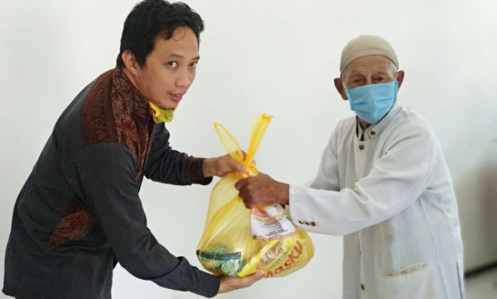 Bawaslu Pacitan Bagaikan Puluhan Paket Sembako