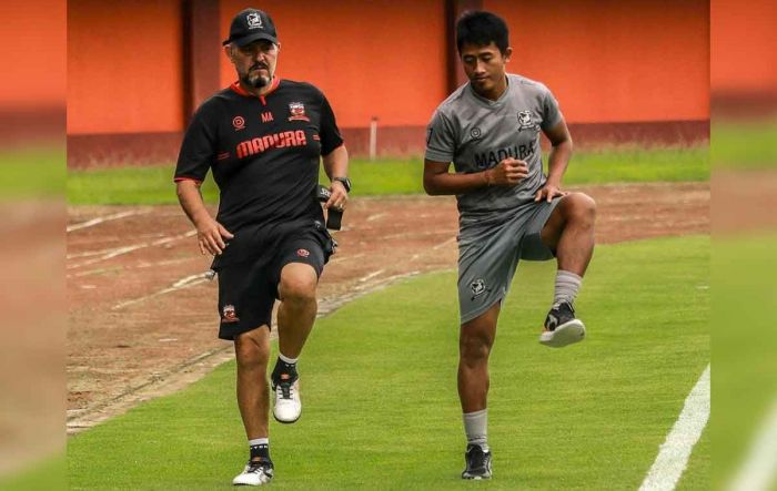 Madura United vs Persebaya, Pelatih Laskar Sappe Kerrab Mengaku Khawatir