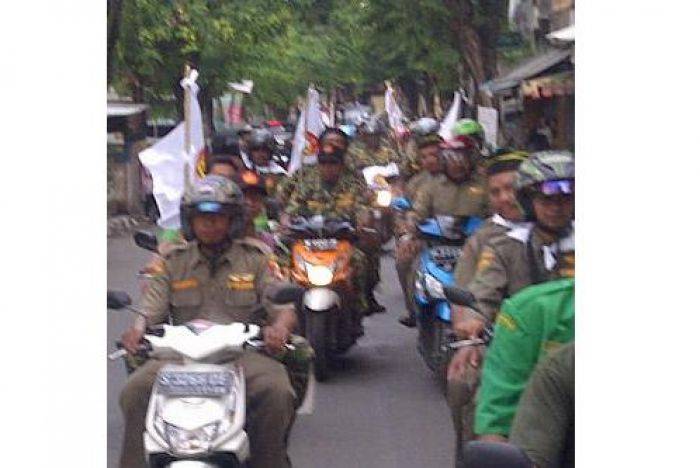 Ansor-Banser Gresik Show of Force Sisir ISIS