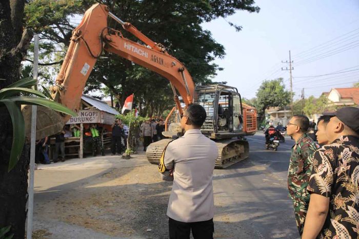 Polres Madiun Tetap Pantau dan Ciptakan Kondusifitas Usai Pembongkaran Tugu Silat