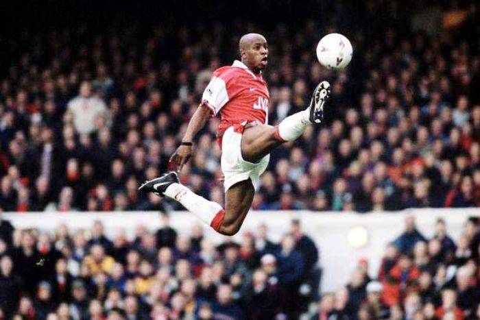 Dikejar Pajak Penghasilan, Legenda Arsenal Ian Wright Bangkrut, Jual 8 Rumah Mewah