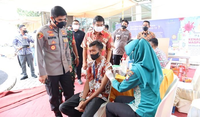 Dukung Vaksinasi 100 Persen, Polres Mojokerto Kota Gandeng PT Kitoshindo Gelar Vaksinasi Booster