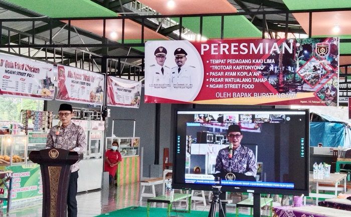 ​Di Akhir Masa Jabatan, Bupati Ngawi Resmikan Pusat Kuliner dan Jajanan yang Masih Sengketa