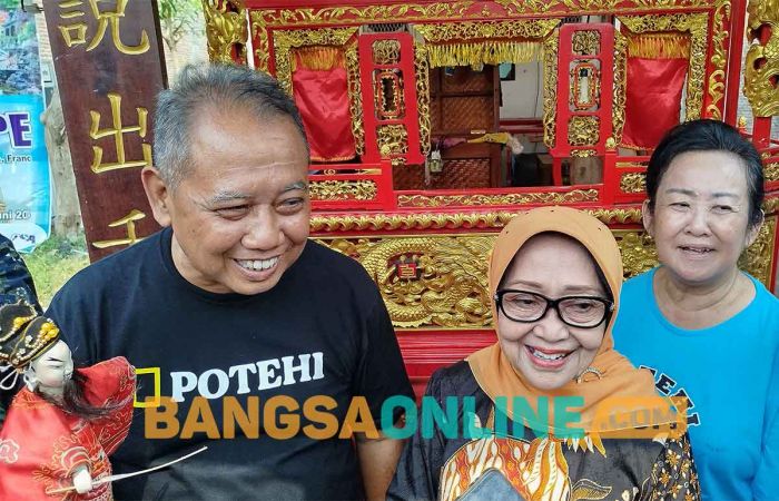 Tour Eropa, Wayang Potehi Jombang Bawakan Lagu Yalal Wathon