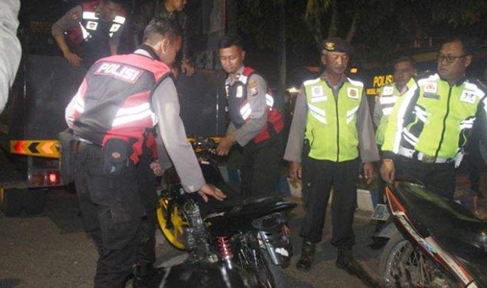 Malam Takbiran Idul Adha, Polres Ngawi Amankan Puluhan Motor Protolan