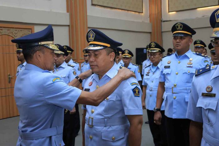 Lantik 34 Pejabat Baru, Kakanwil Kemenkumham Jatim Harapkan Inovasi Berdampak Bagi Masyarakat