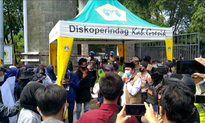 Tolak RUU Omnibus Law, PMII Gresik Tuntut Pemkab Teken Pakta Integritas Berstempel Resmi