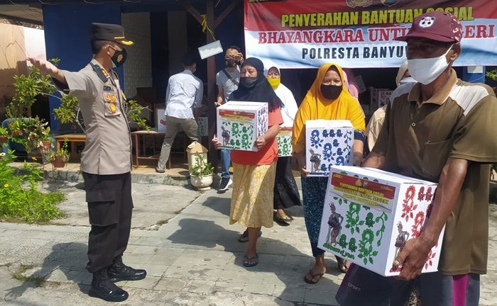 Polresta Banyuwangi Distribusikan 1.500 Paket Sembako untuk Warga Terdampak PPKM Darurat