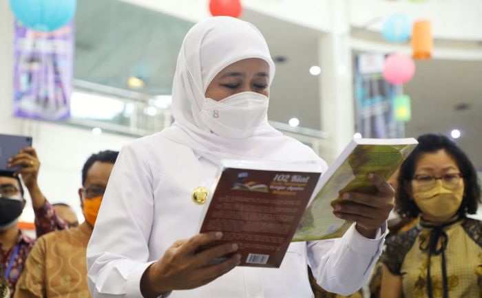 Hari Aksara Internasional, Gubernur Khofifah Sebut Literasi Digital Sudah Jadi Sebuah Kebutuhan