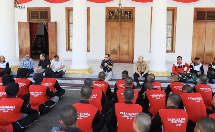 Pacu Semangat Paskibraka Jatim 2024, Pj. Gubernur Adhy: Fokus Berlatih dan Tampilkan yang Terbaik