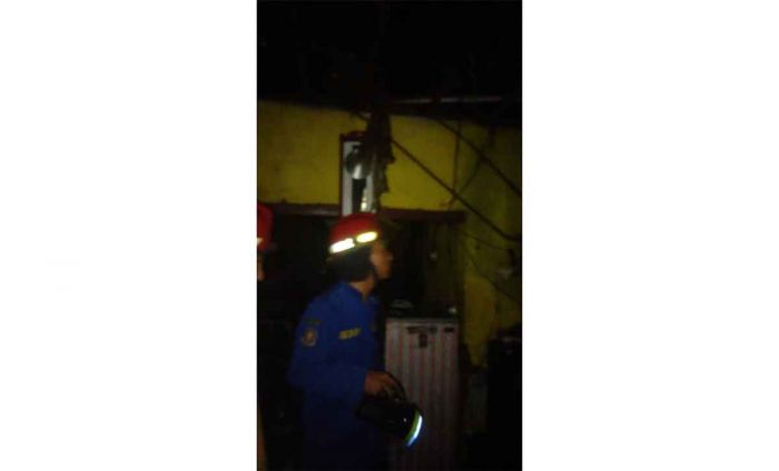 Si Jago Merah Bakar Rumah Warga Candi Sidoarjo saat Malam Tahun Baru