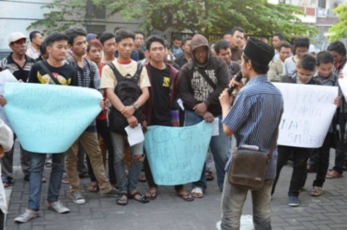 Geruduk Kantor PKS, Aliansi Santri Tuntut Fahri Hamzah Minta Maaf