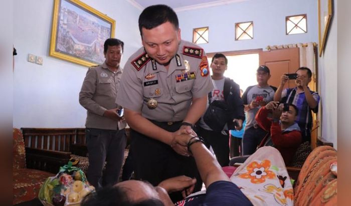 Silaturahim di Momen HPN, Kapolres Ponorogo Sambangi Wartawan Senior