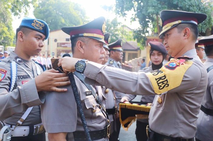 Kapolres Gresik Pimpin Sertijab Wakapolres dan 5 Kapolsek Baru